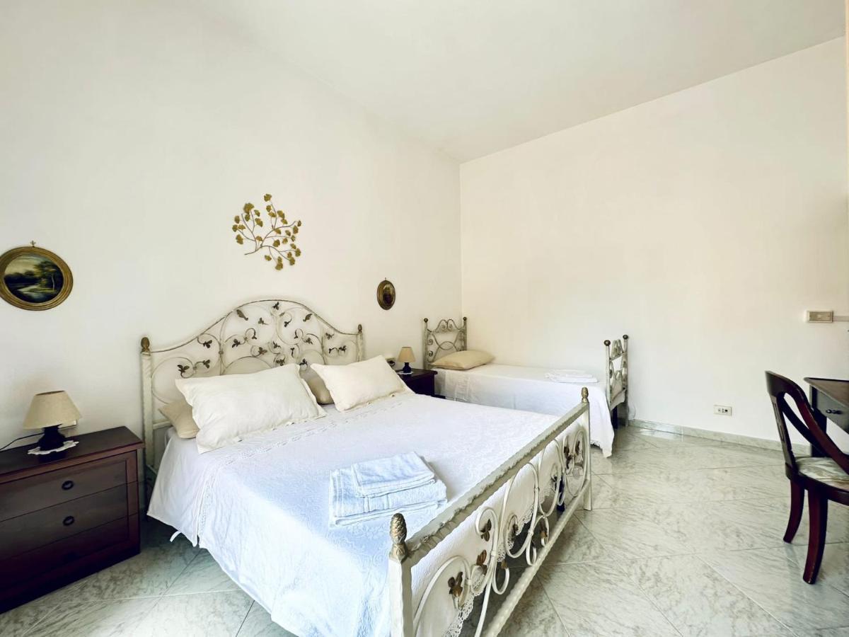 Bed and Breakfast Family Relax Caracciolo Nápoles Exterior foto